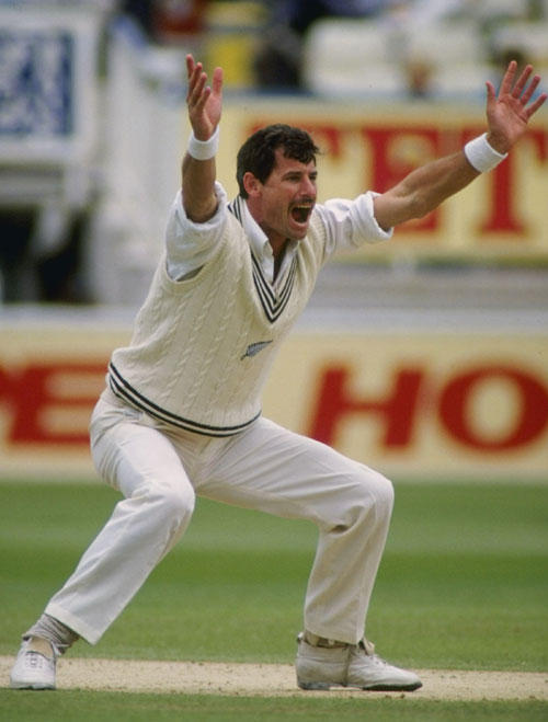 sir richard hadlee Top 10 Best Fast Bowlers in Cricket History