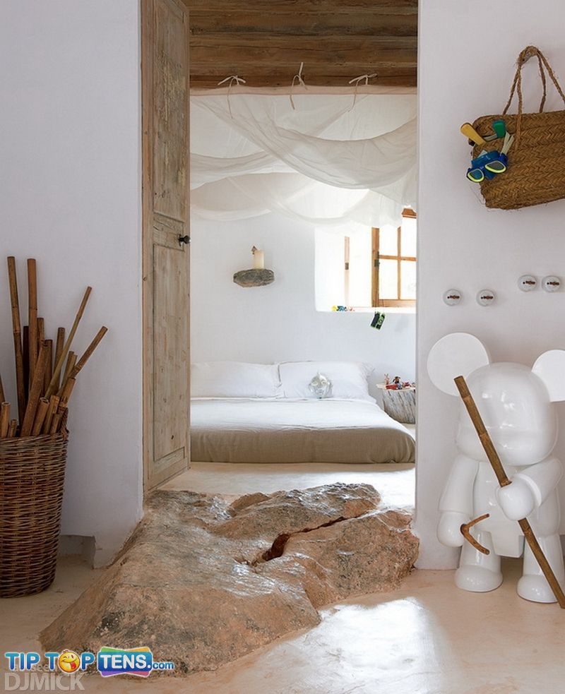 1 8 10 Photos Of The Awesome Cave House in Mallorca   Spain