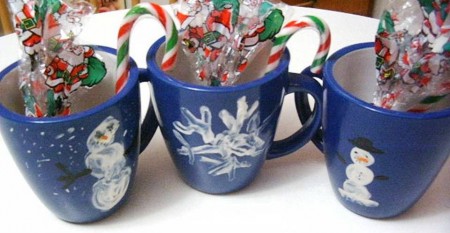 8. Decorate Your Own Mug e1321041449331 10 Christmas Gifts that Kids Can Easily Make at Home